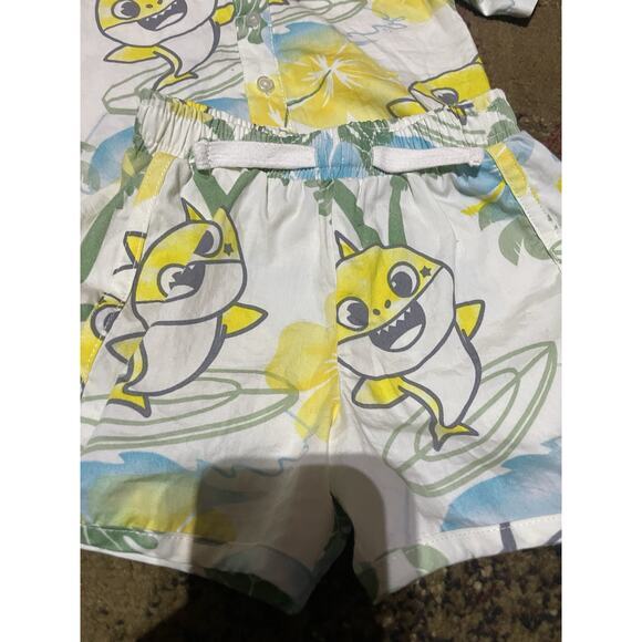 Nickelodeon Baby Shark Toddler Boy 2 Piece Woven Short Set short sleeve cream 2T - Picture 4 of 8